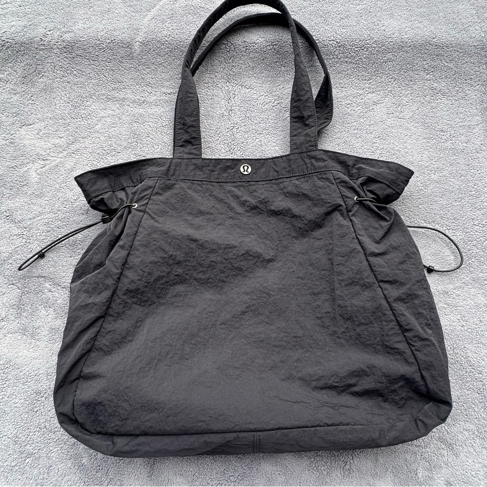 lululemon Black Tote Bag Side Cinched